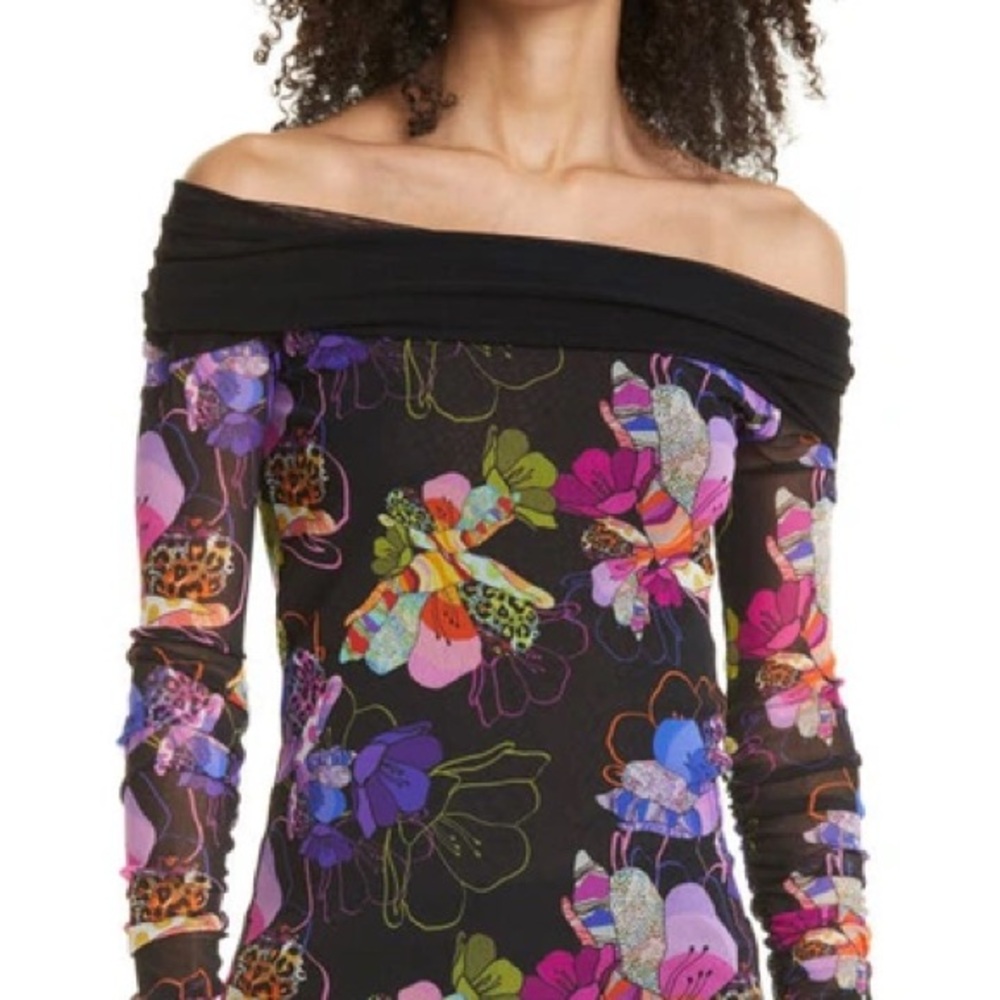 Fuzzi - NWT Scollo Barca, long sleeve, off-shoulder mesh top
